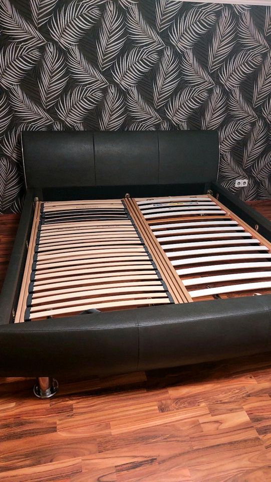 Doppelbett/Bettgestell 180×200 in Hildesheim