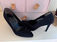 Wie neu Paul Green Highheels dunkelblau Gr. 3 1/2 Hessen - Dillenburg Vorschau