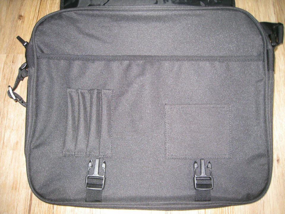 Laptop-Tasche, Notebook-Tasche, schwarz, 15'' - neuwertig! in Schalkenbach