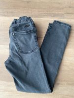 H&M Jeans Gr.140 grau Nordrhein-Westfalen - Möhnesee Vorschau