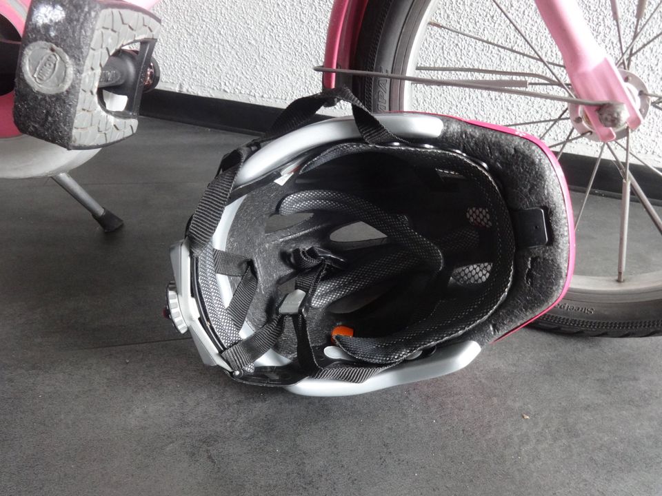 Kinder-Fahrrad PUKY 16 Zoll (inkl. passender Helm) in Berlin