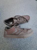 Hummel Sneaker Herren, Größe 45, grau, neuwertig Rheinland-Pfalz - Wissen Vorschau