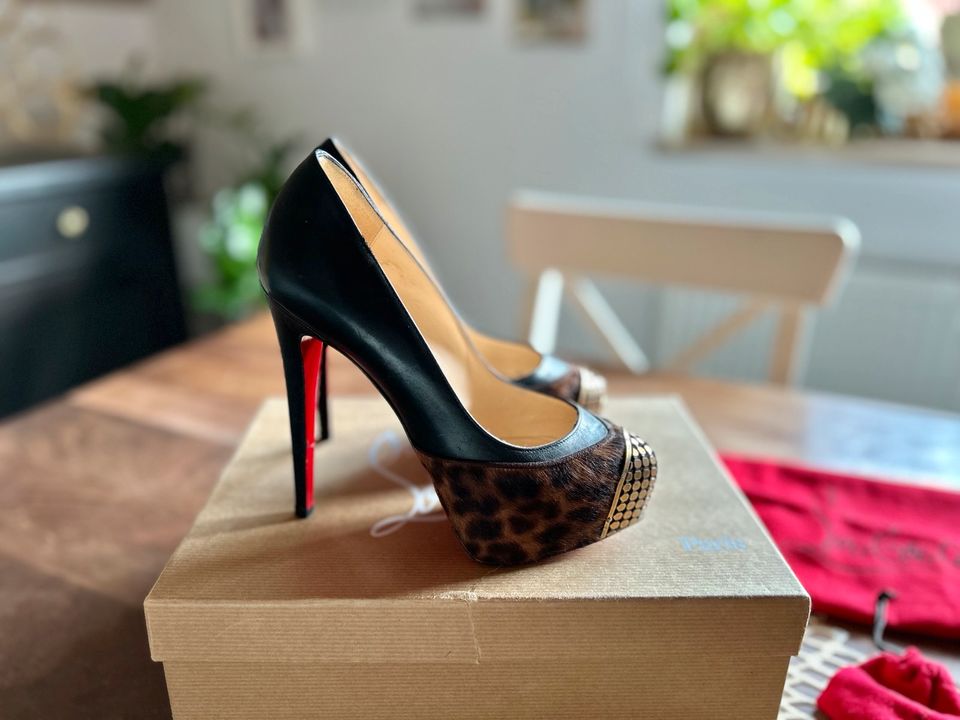 Christian Louboutin Maggie 140 Leopard €995 in München