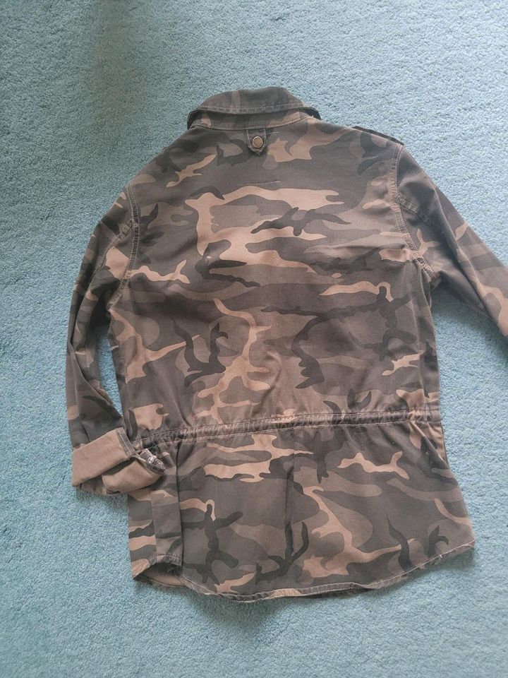 Bershka Utility Jacke Gr. S in Hamburg