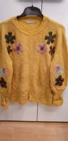 Pullover mit Blumenstickerei Mitte - Gesundbrunnen Vorschau
