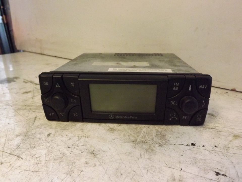 Mercedes W208 W140 W210 APS Bosch Radio Navi A 2088200589 in Fürth