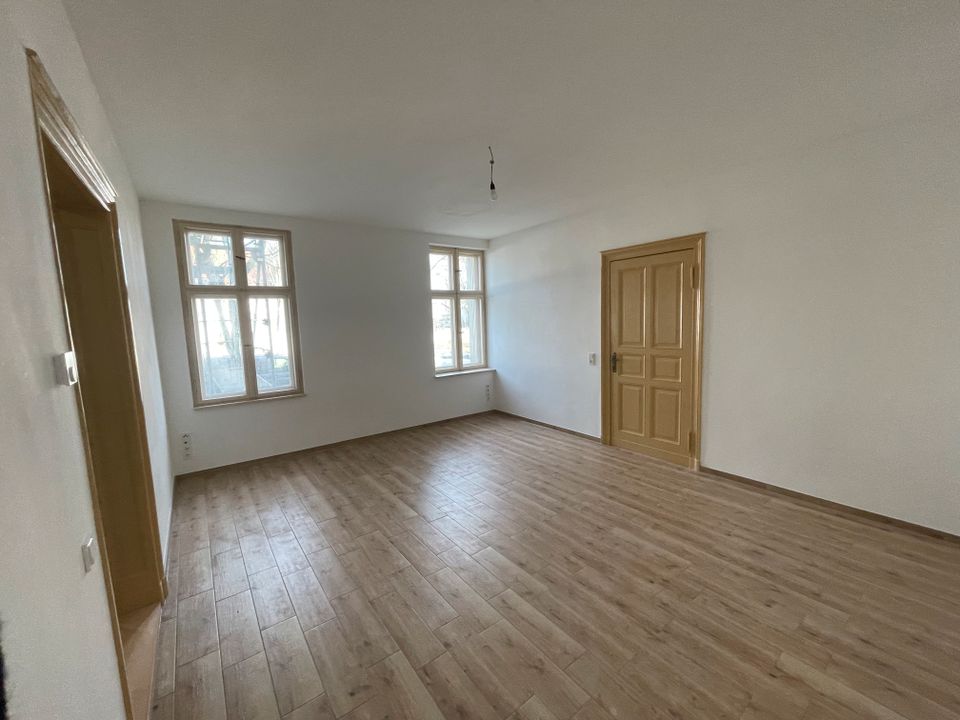 80m² große Zweizimmerwohnung in Roskow zu vermieten 01723050700 in Roskow