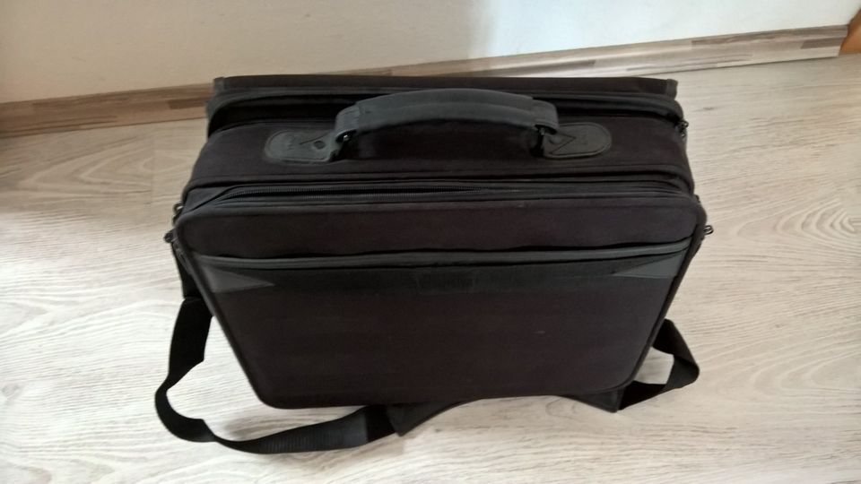 Dell Tasche Laptop groß in Wangerland