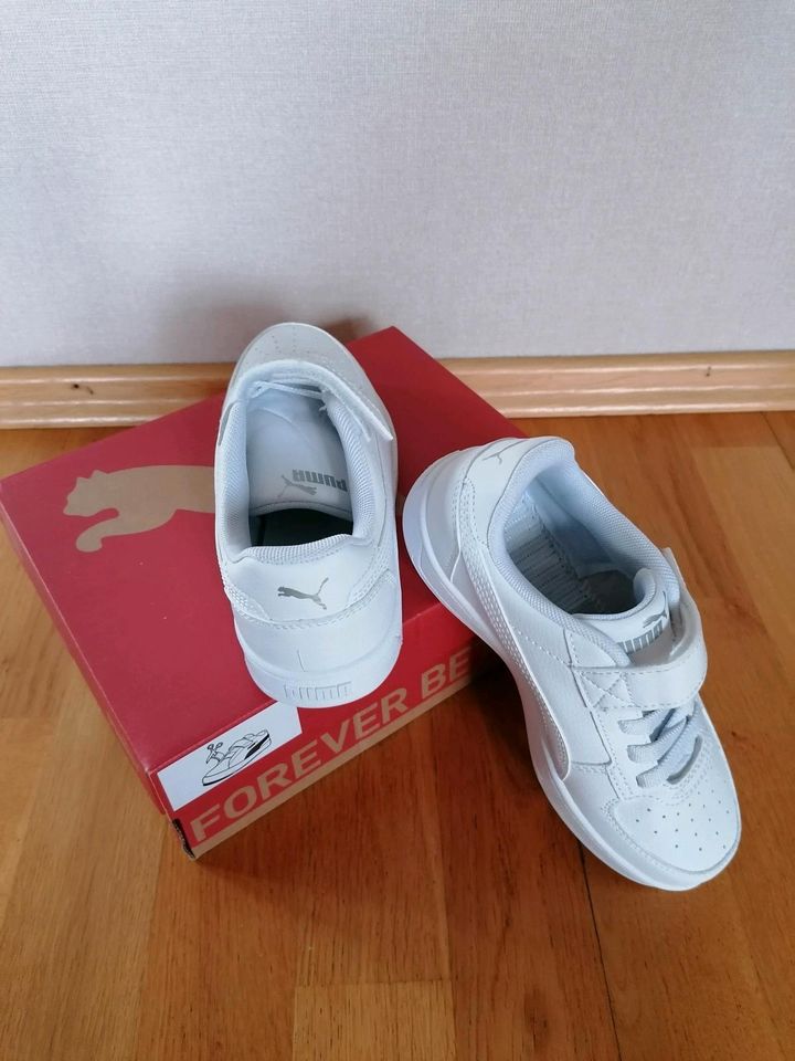Sneakers puma weiß 33 in Naumburg (Saale)