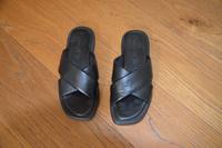 Sandalen Pantolette TAMARIS Echtleder schwarz Gr.39 NEU !!! Nordrhein-Westfalen - Herford Vorschau