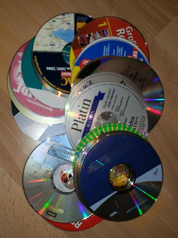 28 CDs und DVDs in Mönchengladbach