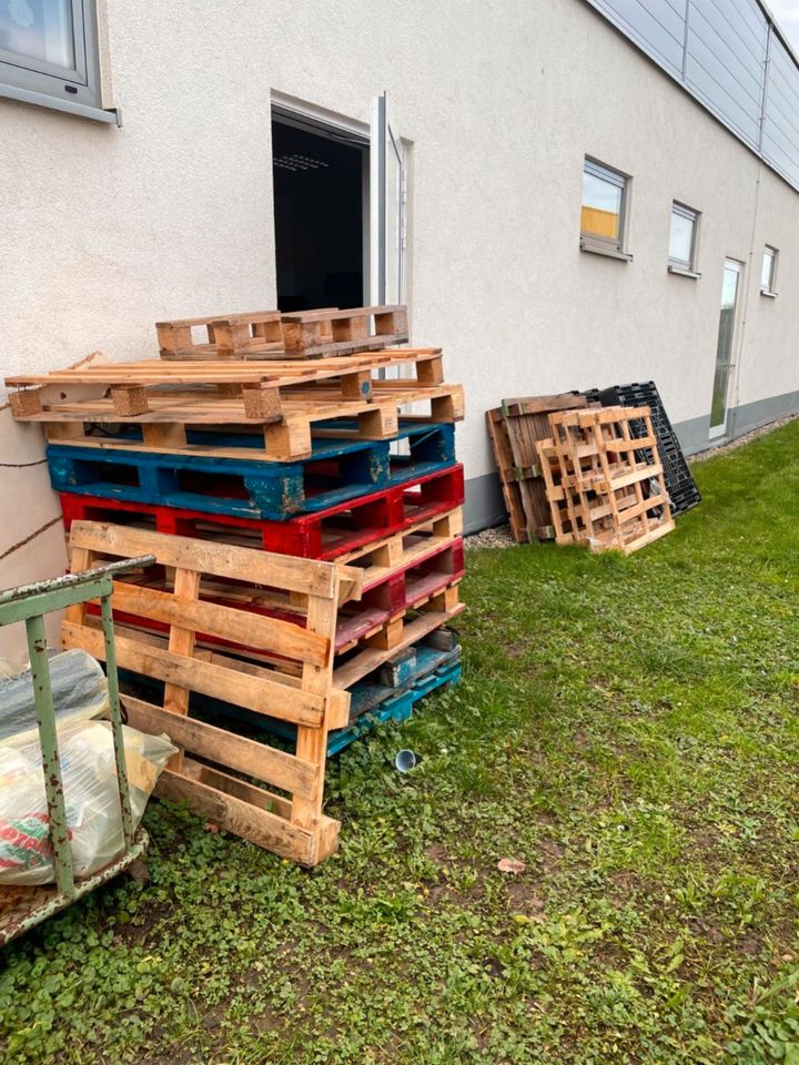 Paletten zu verschenken Einwegpaletten keine Europalette in Baden