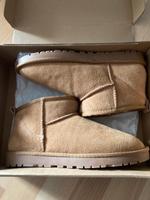 UGG mit Kunstfell Gr 40( fallen kleiner aus) Brandenburg - Potsdam Vorschau