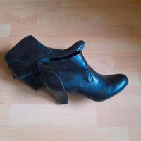 Schicke Dammen Schuhe, NEU, Gr 39, dunkelbraun Hessen - Kirchheim Vorschau