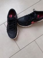 Sneaker_Turnschuhe_Sportschuhe_Nike*schwarz *Größe 38,5 Niedersachsen - Gifhorn Vorschau