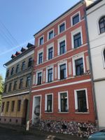 Nur zur Vermietung! Stark sanierungsbedürftiges Mehrfamilienhaus in Glachau Sachsen - Glauchau Vorschau