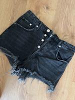 Zara Shorts Damen kurze Hose Nordrhein-Westfalen - Mönchengladbach Vorschau