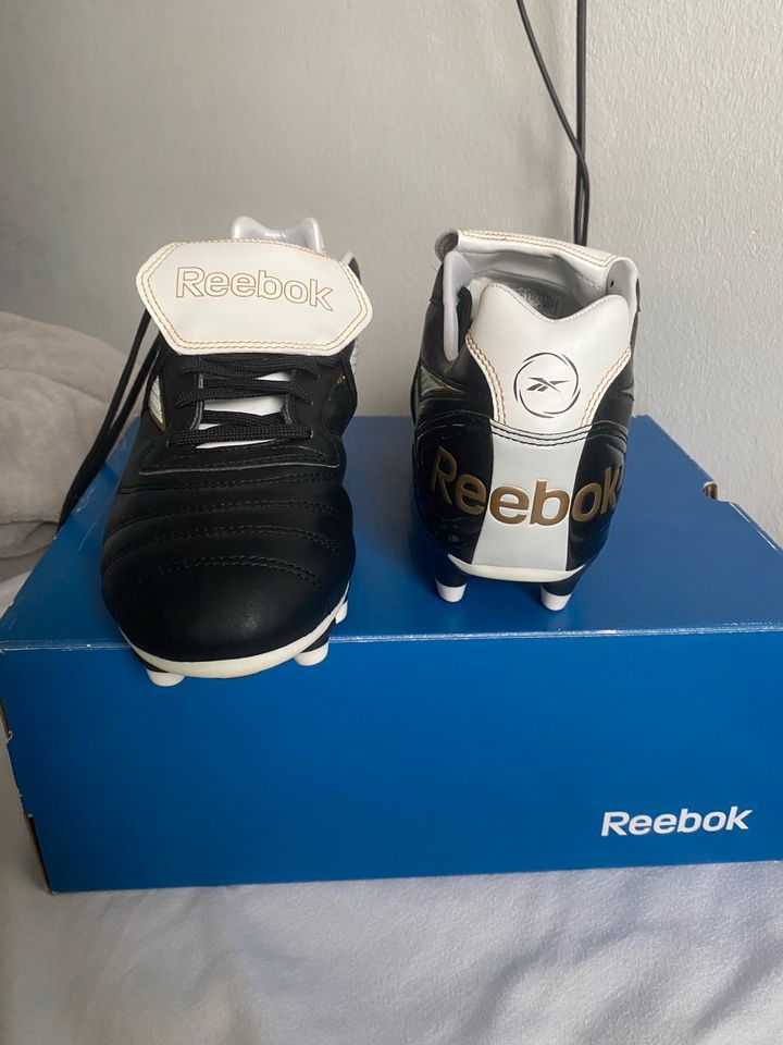 Reebok Integrity 09 HG Größe 42.5 in Lübeck