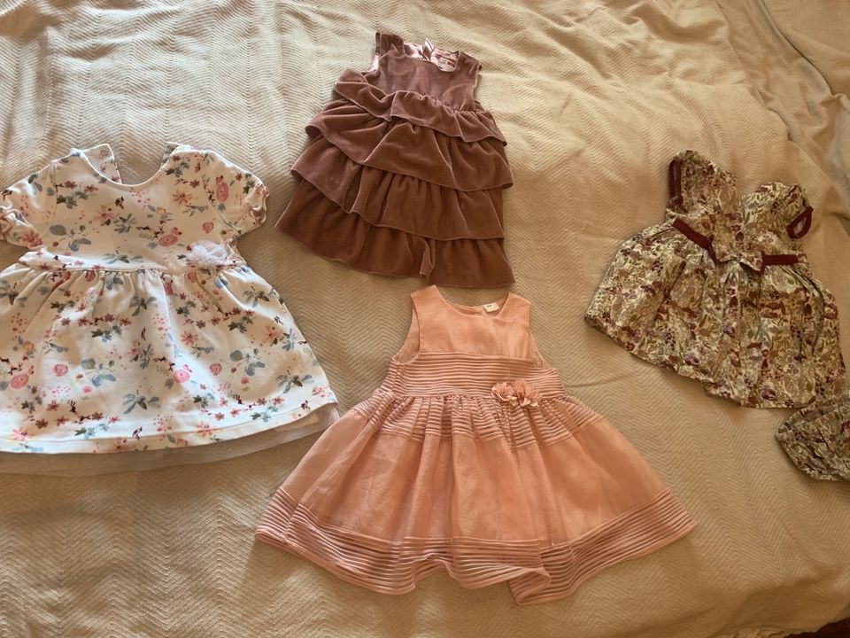 Festliche Kleider in Bayern - Augsburg | Babykleidung Größe 74 kaufen |  eBay Kleinanzeigen ist jetzt Kleinanzeigen