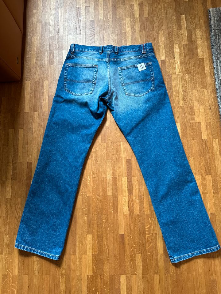 Hugo (Boss) Jeans/Hosen, div Farben, neuwertig in Koblenz