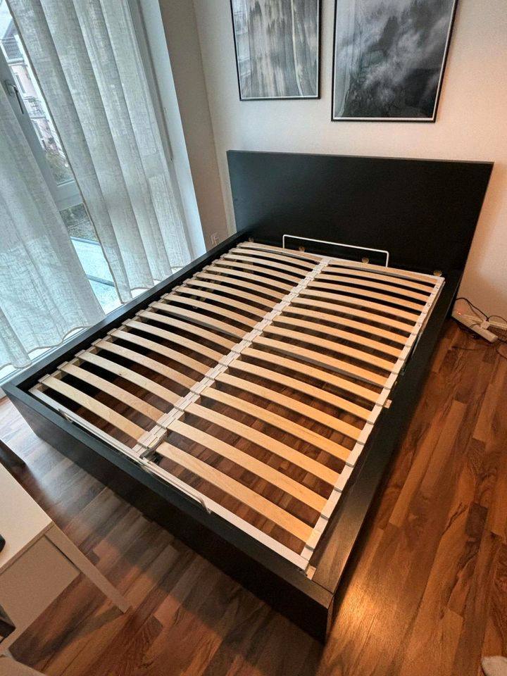 Ikea Bett 1,60 in Aschaffenburg