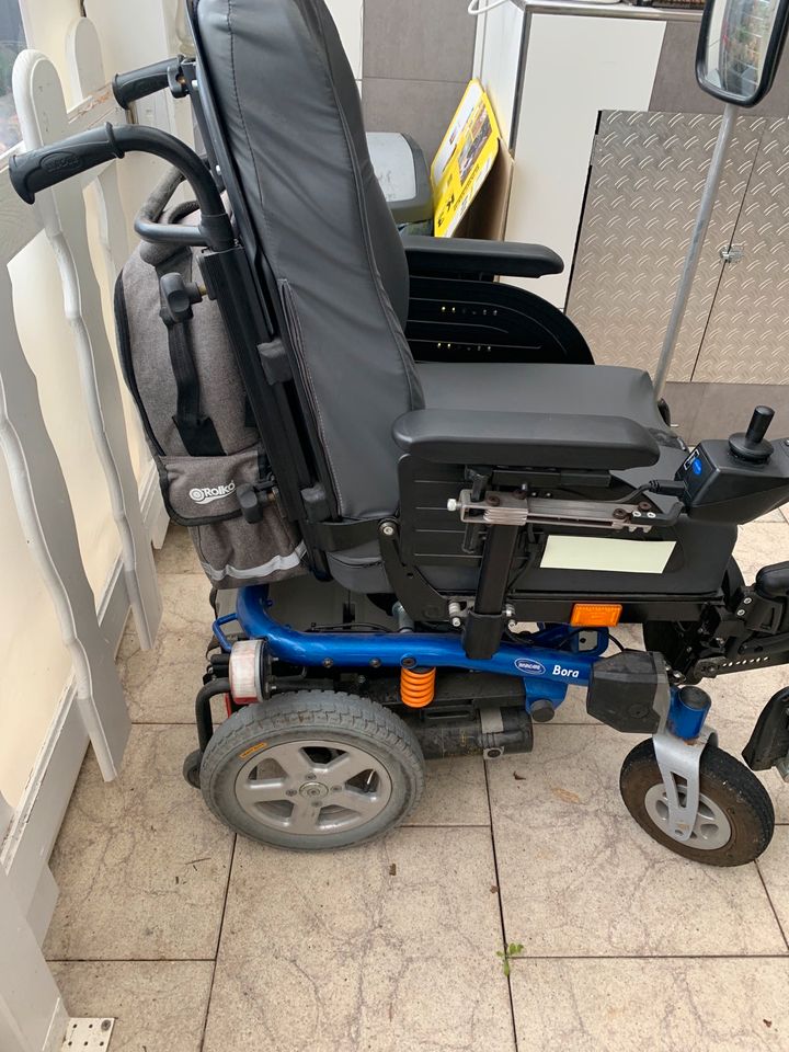 Elektrischer Rollstuhl in Ennepetal