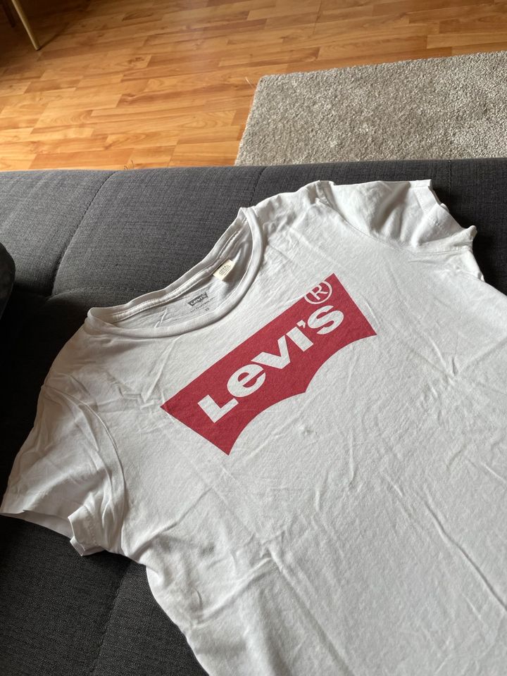 Levi‘s T-Shirt in Wenzenbach