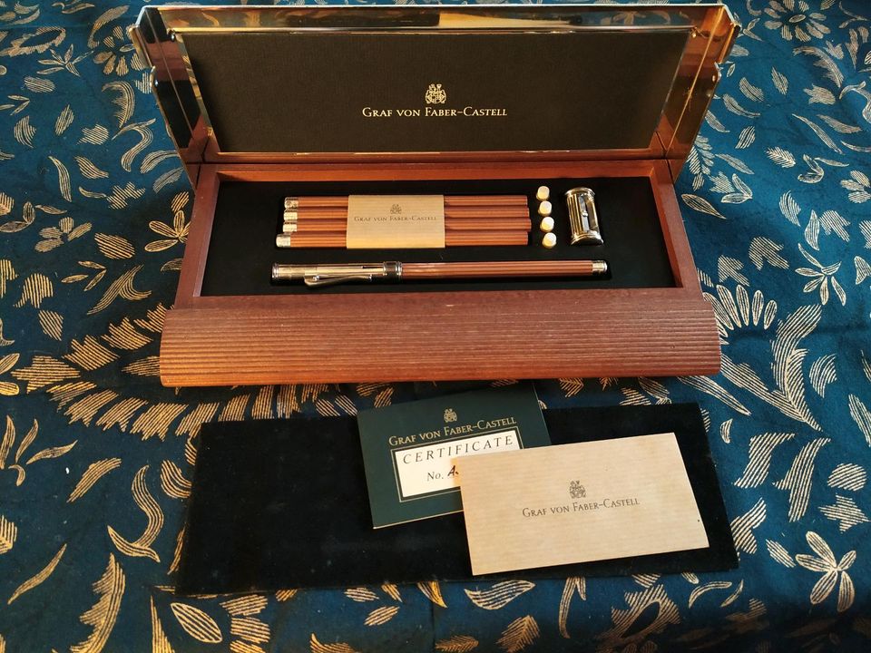 Graf von Faber-Castell mit Certificate No. Bleistifte Cassette in Bad Segeberg