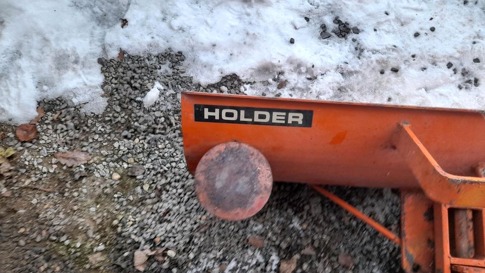 Holder Einachser mit Schneeschild  tauschen in Hümmel