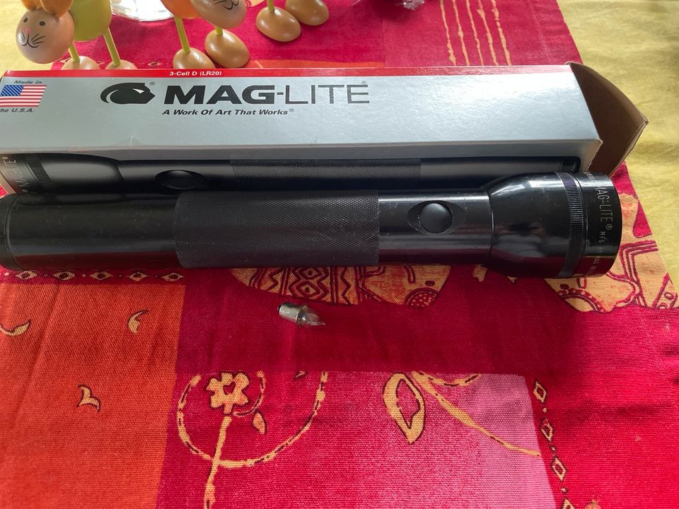 Maglite 3-Cell D (LR20) 1998 Taschenlampe mit Karton in Hamburg