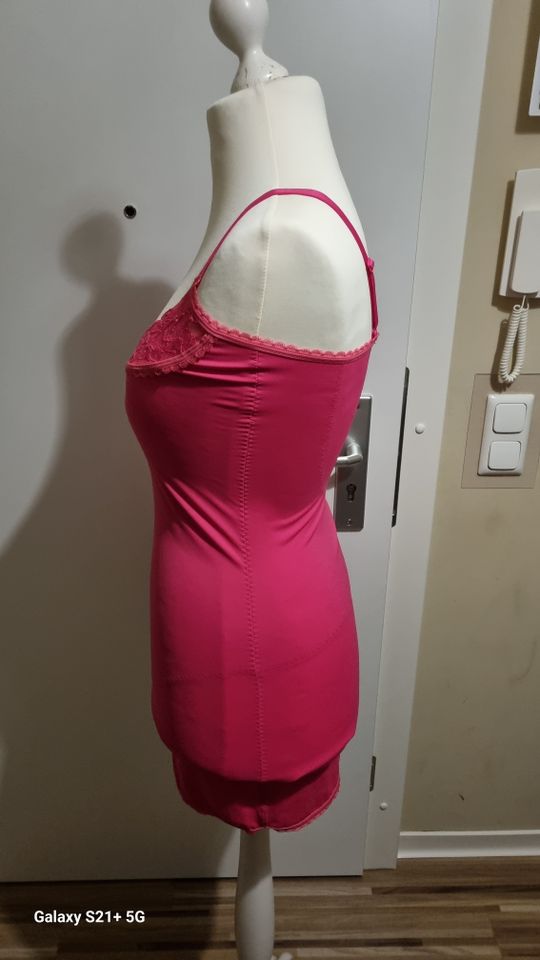 Formbody/Nachtkleid Gr. L Neu in Dortmund