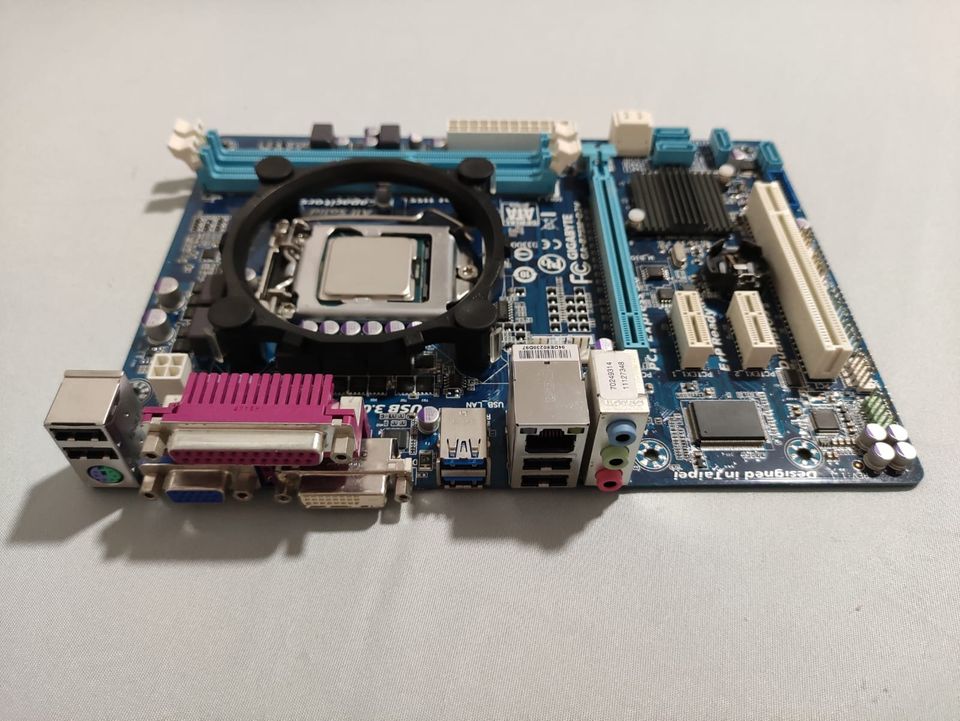 Gigabyte GA-B75M-D3V Sockel 1155 Mainboard (Micro-ATX, 2X DDR3 in Wehr