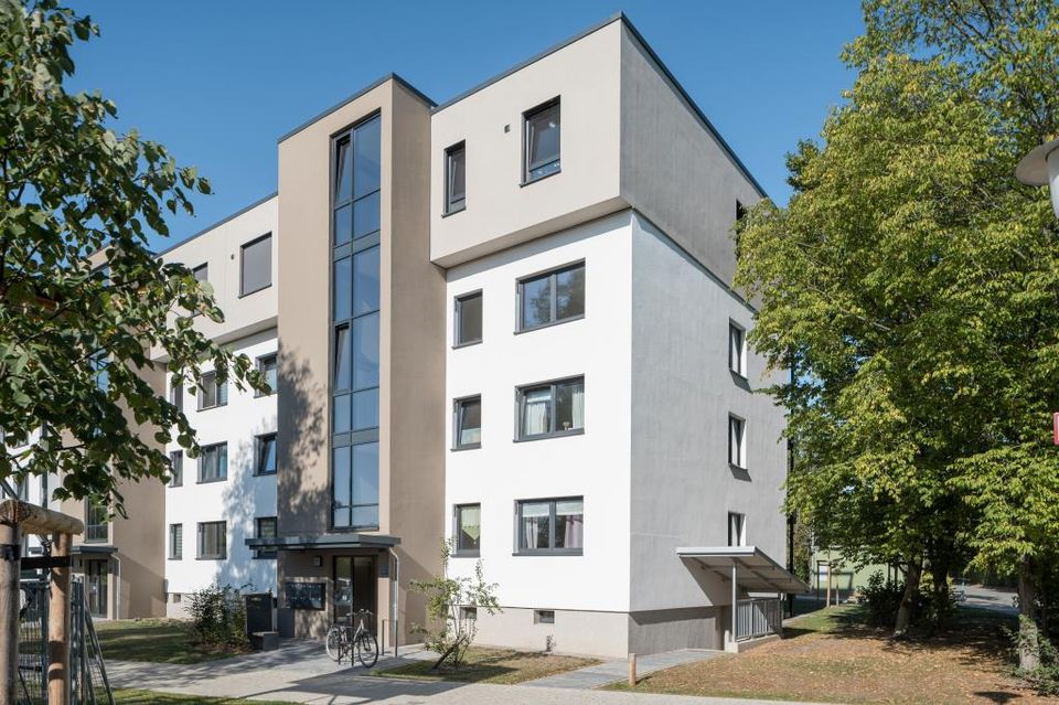 Frisch gestrichene 2,5 -Zimmer-Wohnung mit großem Balkon in Wolfsburg Vorsfelde in Wolfsburg