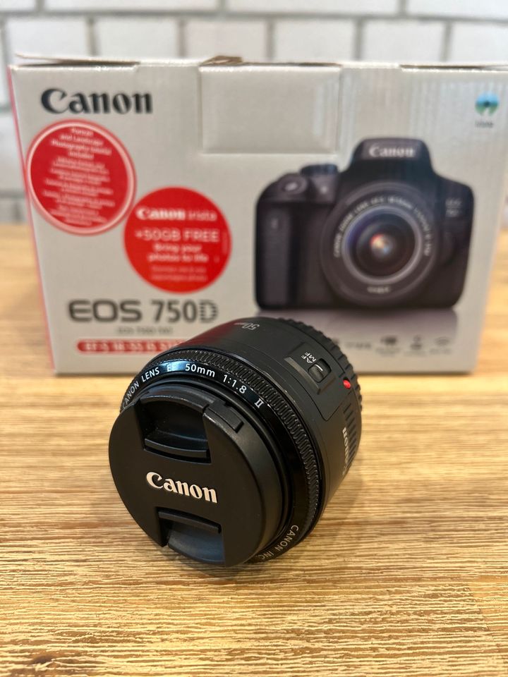 Canon EOS 750d mit Objektiven (18-300mm+50mm) +Tasche&Rucksack in Bretten