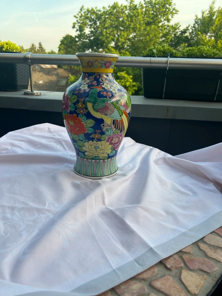 Japanische Vase Handarbeit in Krefeld