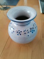 Blumen Vase, handgetöpfert Höhe 15cm Baden-Württemberg - Hilzingen Vorschau