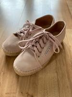 Guess Sneaker Damenschuhe Gr. 37 beige neuwertig Dresden - Cotta Vorschau