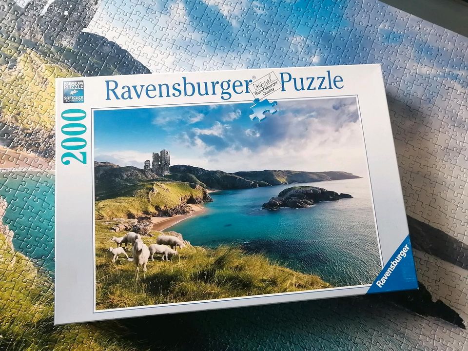 Ravensburger Puzzle - 2000 Teile - die grüne Insel in Bielefeld
