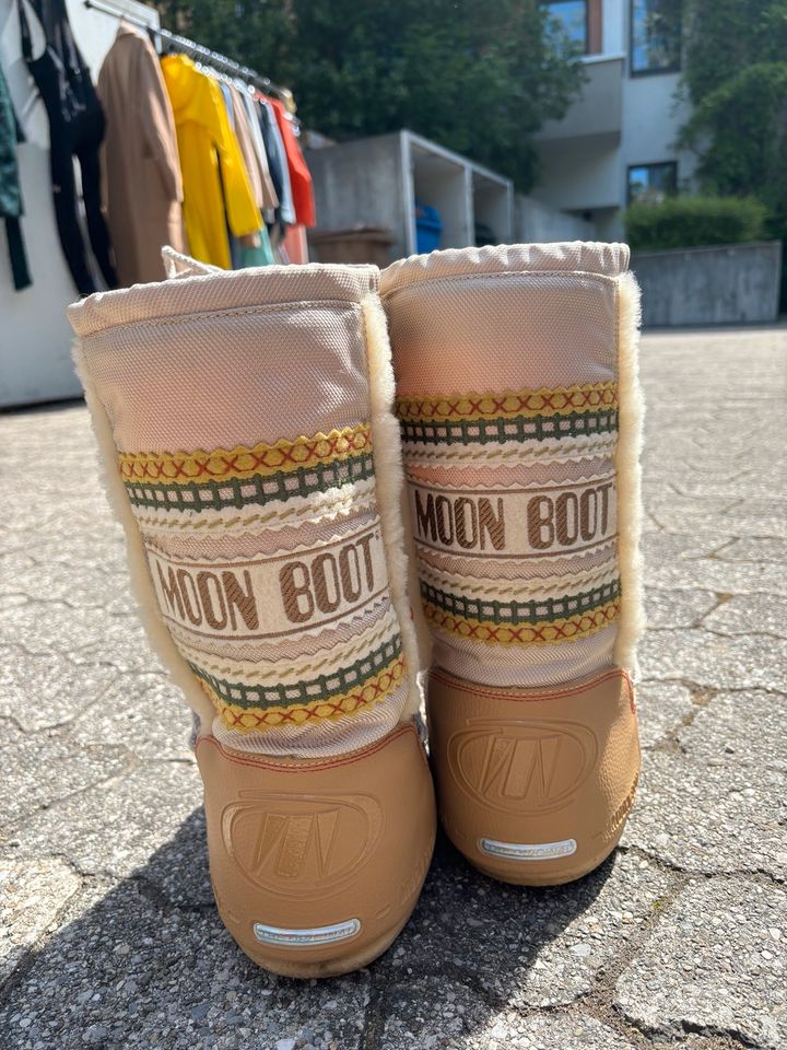 Moon Boots in München