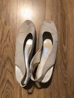 Salamander Schuhe Gr.8/42 NEU Leder Pumps High Heels Hochzeit Niedersachsen - Celle Vorschau