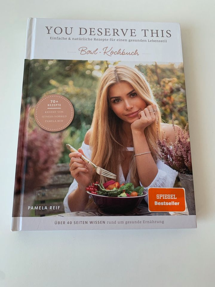 Pamela Reif You deserve this Bowl Kochbuch Spiegel Bestseller in Hildesheim