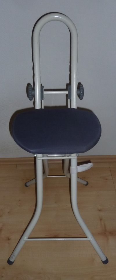 Bügelstuhl, Stehhilfe kaum gebraucht in Ranstadt