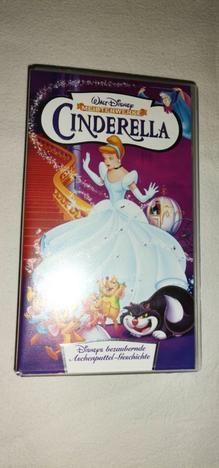 Walt Disney VHS Hologramm Schneewittchen POCAHONTAS Cinderella in Speyer