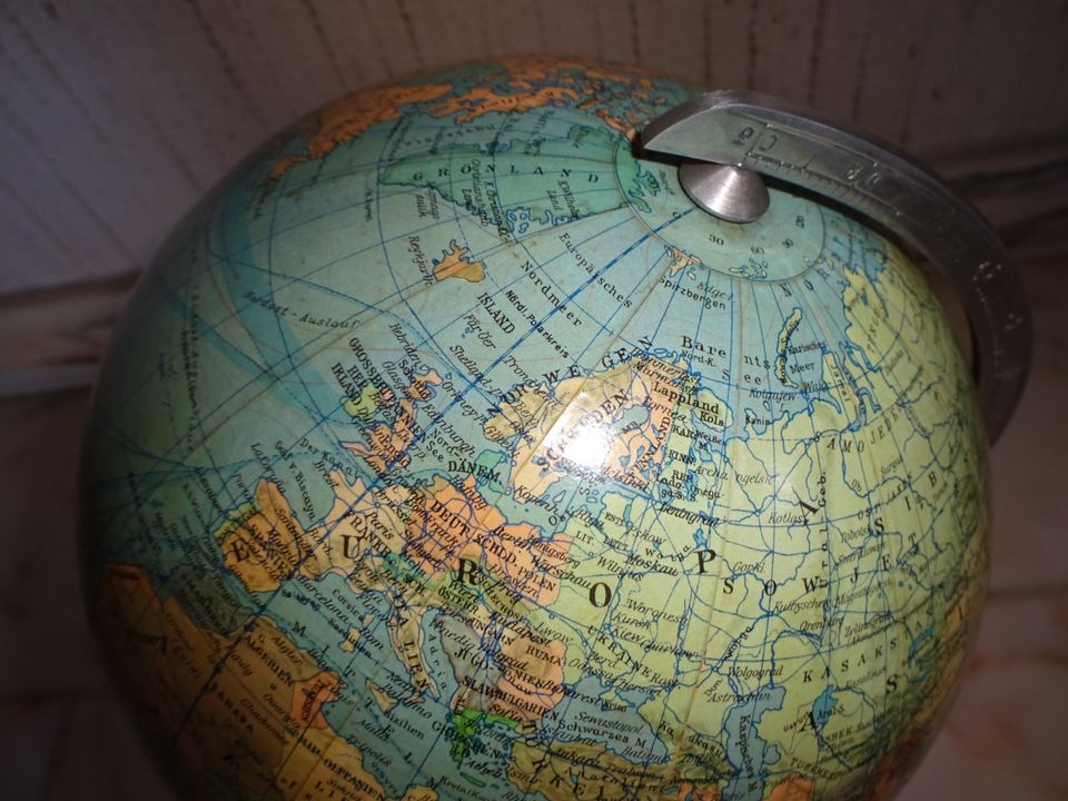 antiker Globus Columbus Erdglobus Erdkugel Höhe 27 cm 1964 in Gunderath