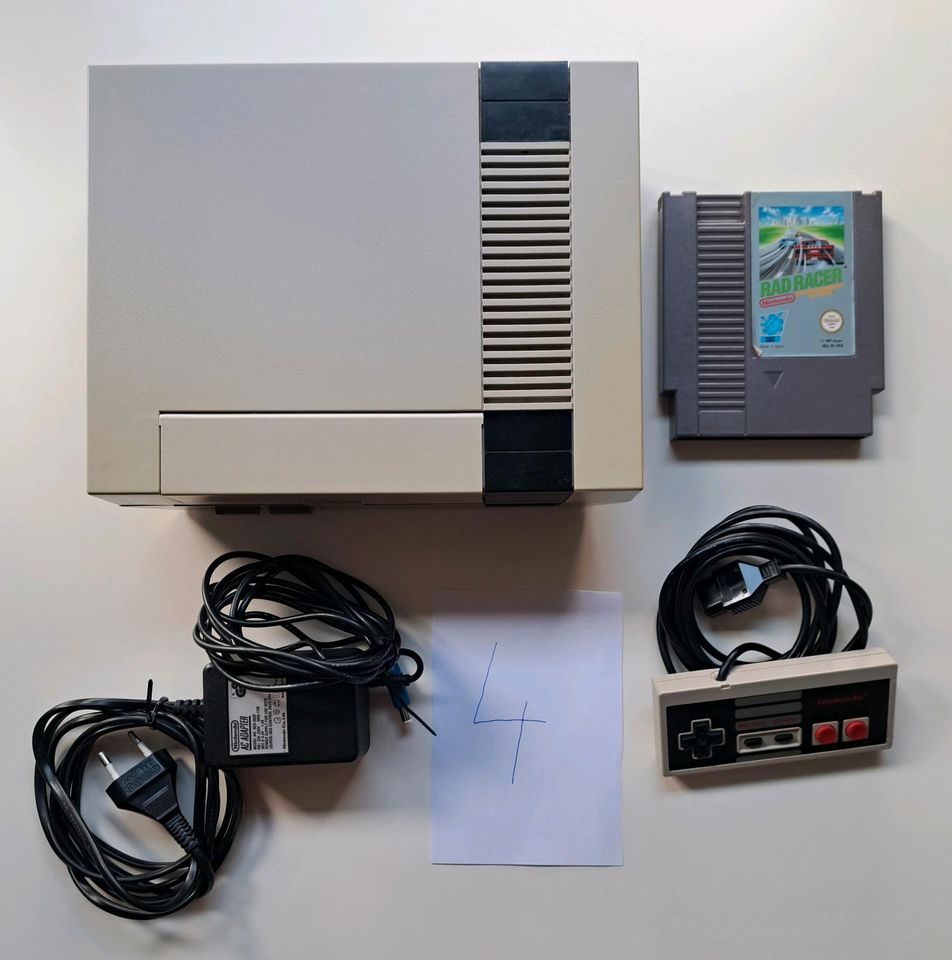 Nintendo NES Konsolen, Spiele und Zubehör in Harrislee