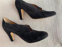 Wildleder-Pumps von Rossellina Größe 36 Farbe: schwarz Hessen - Calden Vorschau