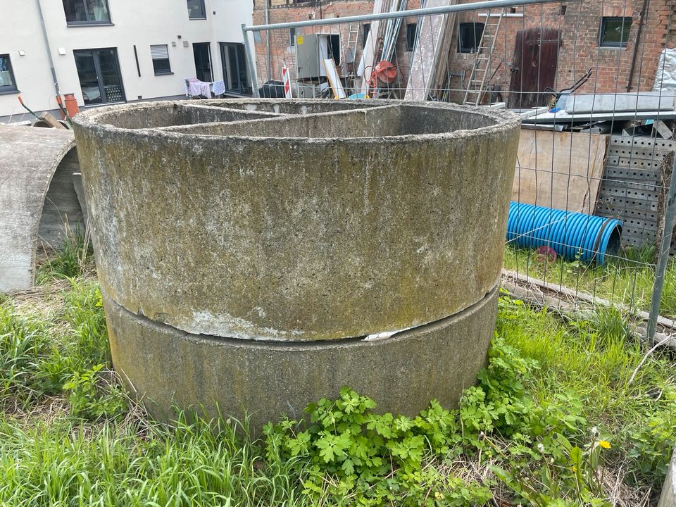 Zisterne, Wasserspeicher in Osthausen-Wülfershausen