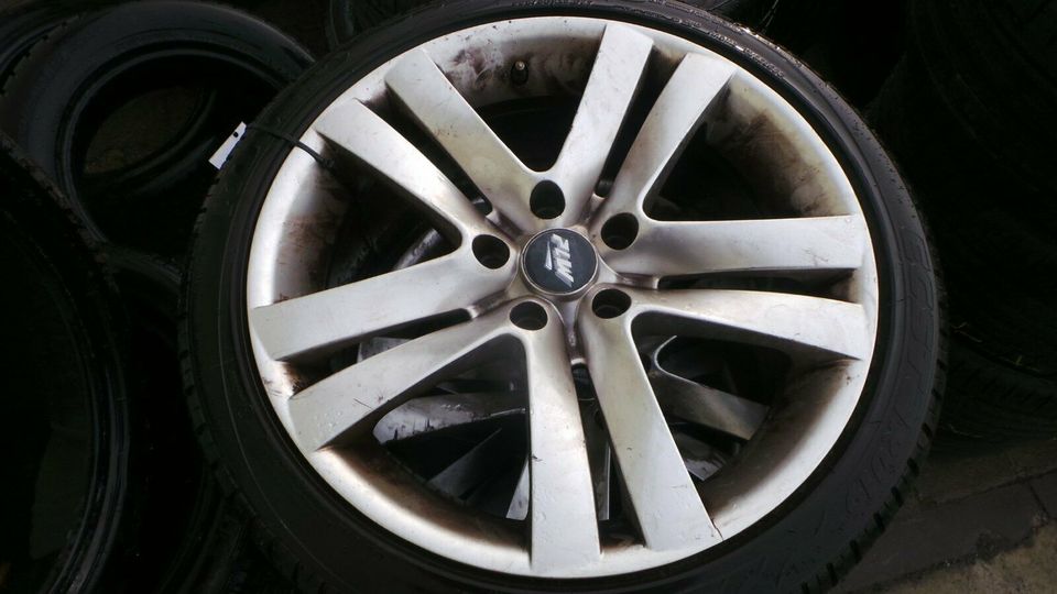 4x 225/40/R18 92Y Kumho Sommerreifen auf VW Golf IV Alufelgen in Bad Harzburg