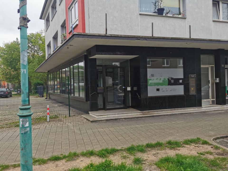 Geräumige Praxis/Büro/Ladenlokal/Kindertagespflege Räumlichkeiten (Ehemalige Bankfiliale) Miete VB in Duisburg