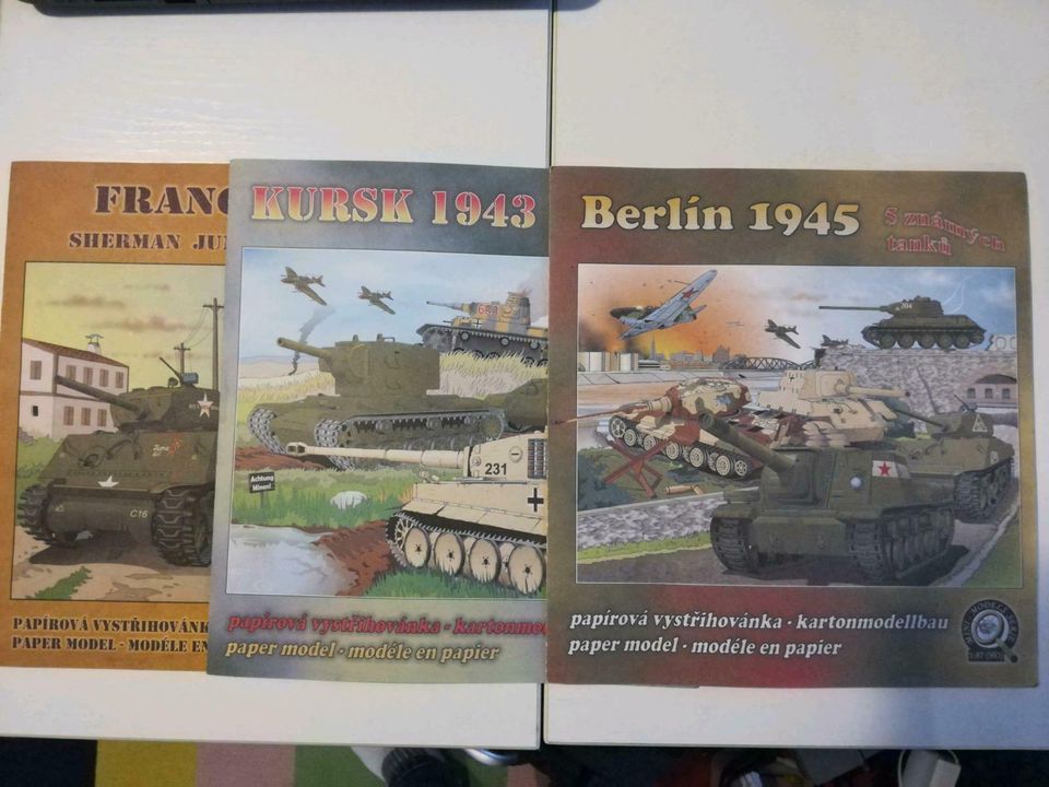 Bastel-Bücher, Modellbau, Papier Panzer 40er Jahre in Reichertshofen